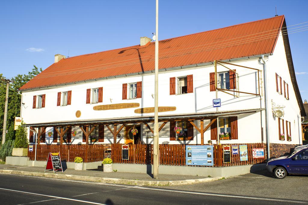 Pension U Pristavu Pomezi nad Ohri Bagian luar foto